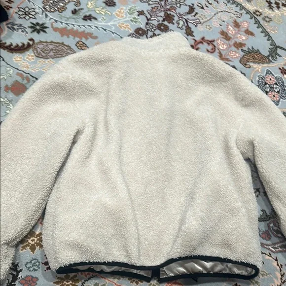 Sherpa Fleece Jacket with Black Pocket - Picture 3 of 3